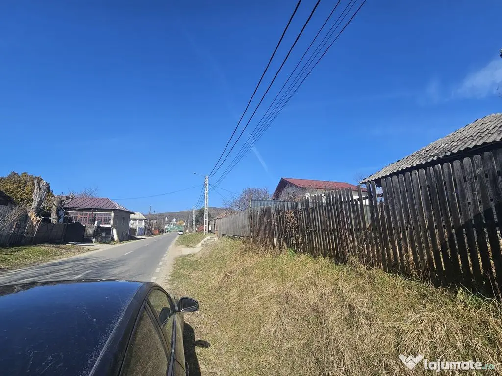 Teren 690 mp, deschidere 50 m, utilități – 1 km Prim?... 