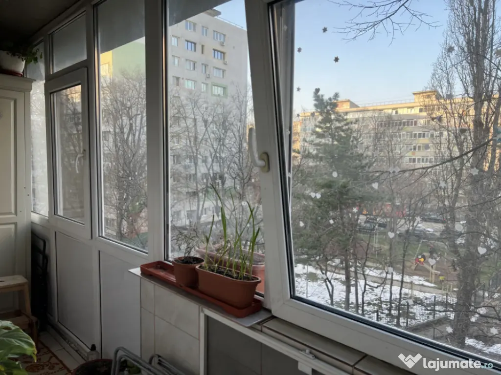 Apartament 2 camere Mihalache. Metrou.