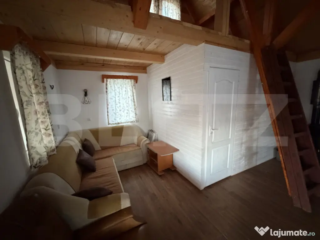 Cabană deosebită cu livadă și panoramă superbă–refug 