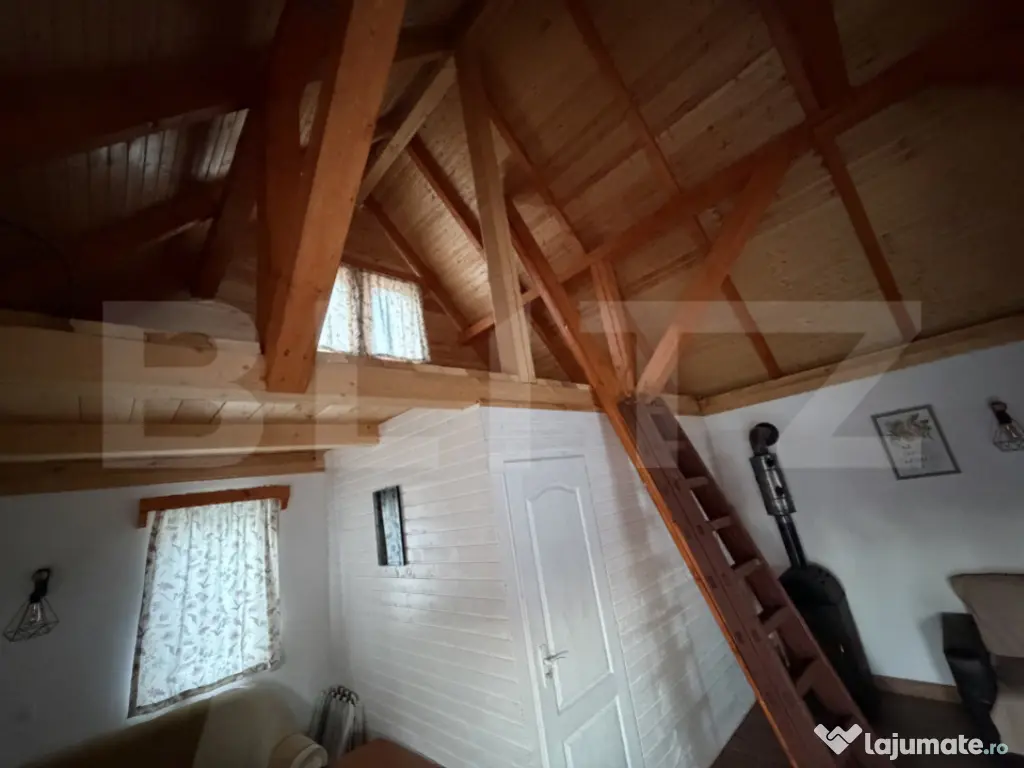 Cabană deosebită cu livadă și panoramă superbă–refug 