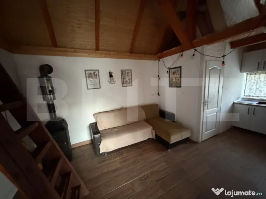 Cabană deosebită cu livadă și panoramă superbă–refug 