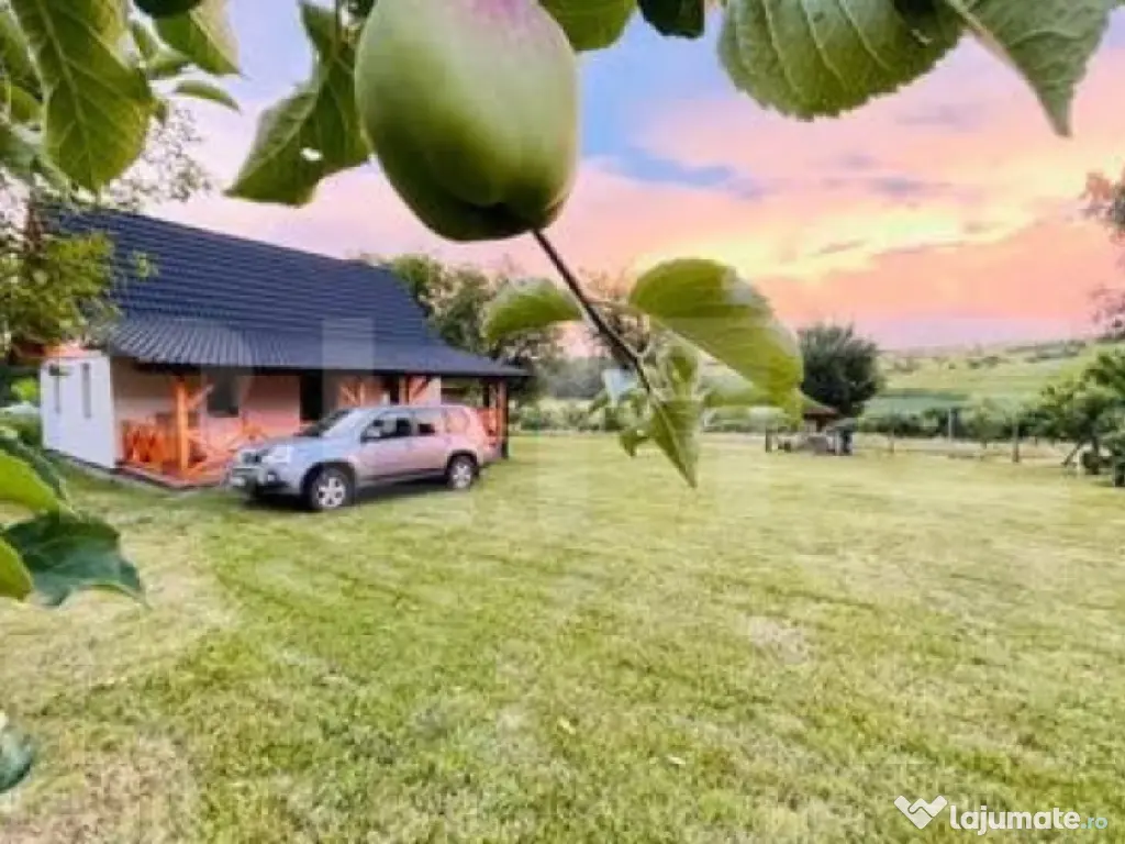 Cabană deosebită cu livadă și panoramă superbă–refug 