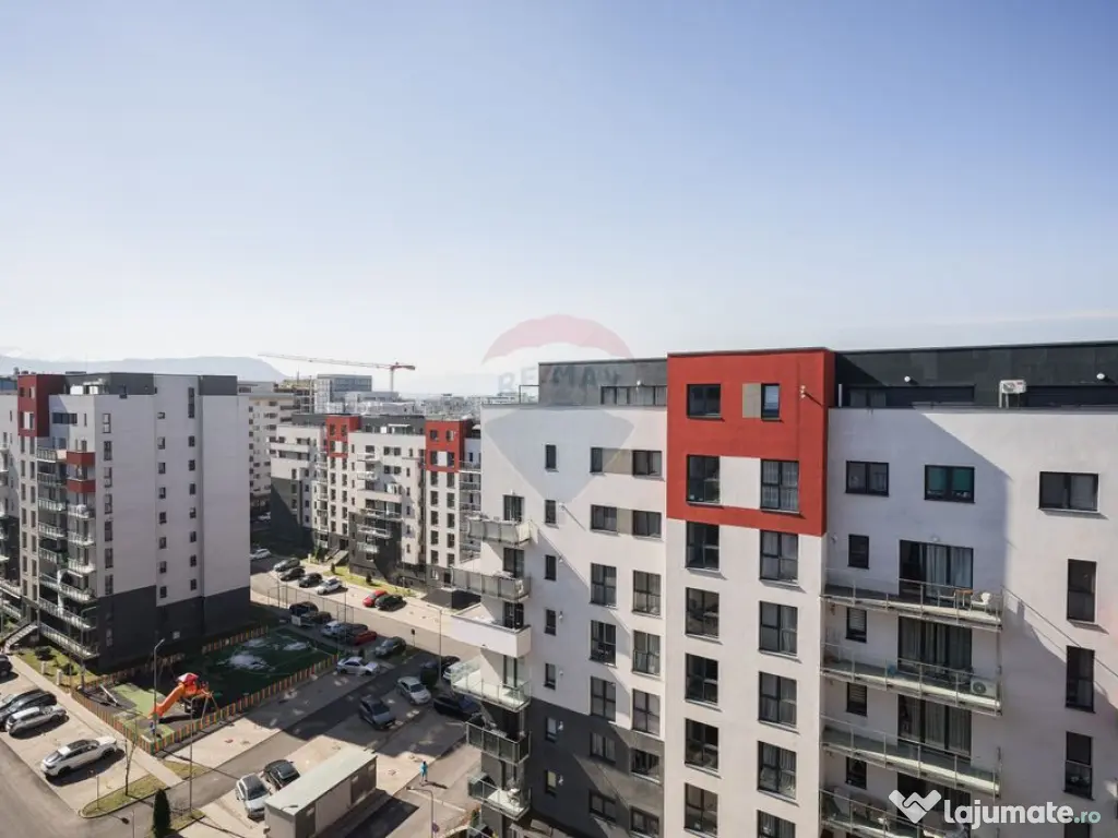 Apartament 3 camere tip duplex cu parcare si boxa la Maur... 