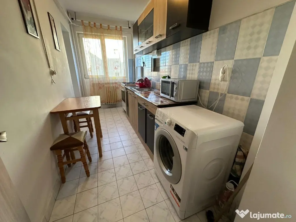 Apartament 2 camere decomandat, Central 