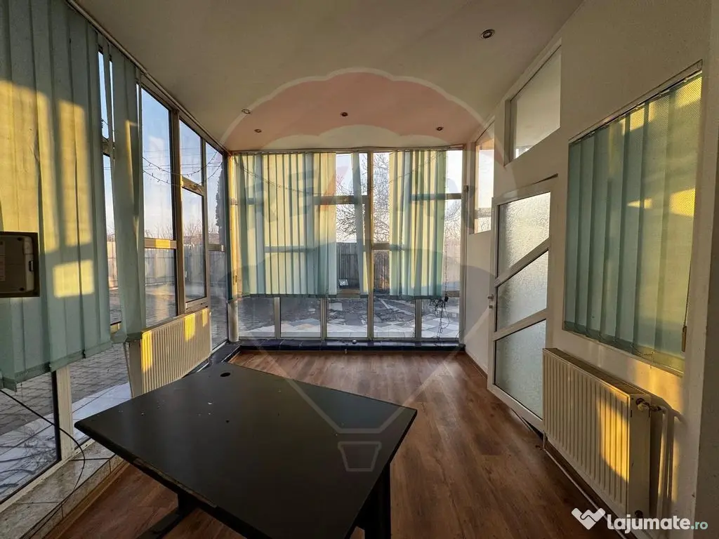 Spațiu industrial (Hala) si cladire birouri 