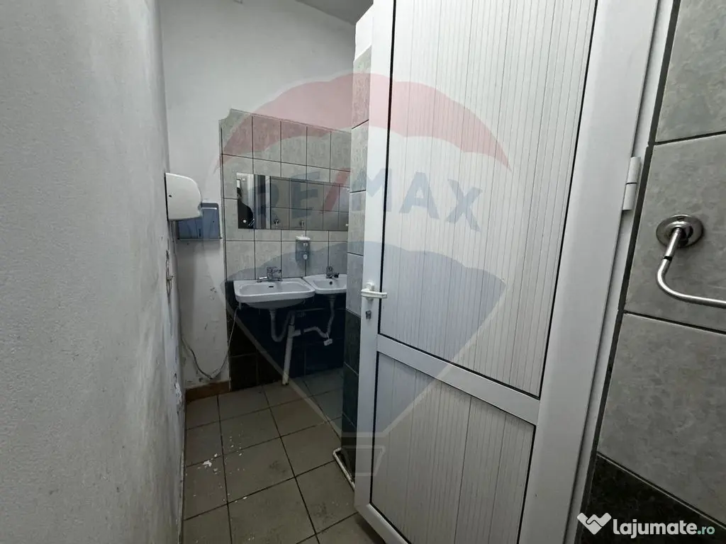 Spațiu industrial (Hala) si cladire birouri 