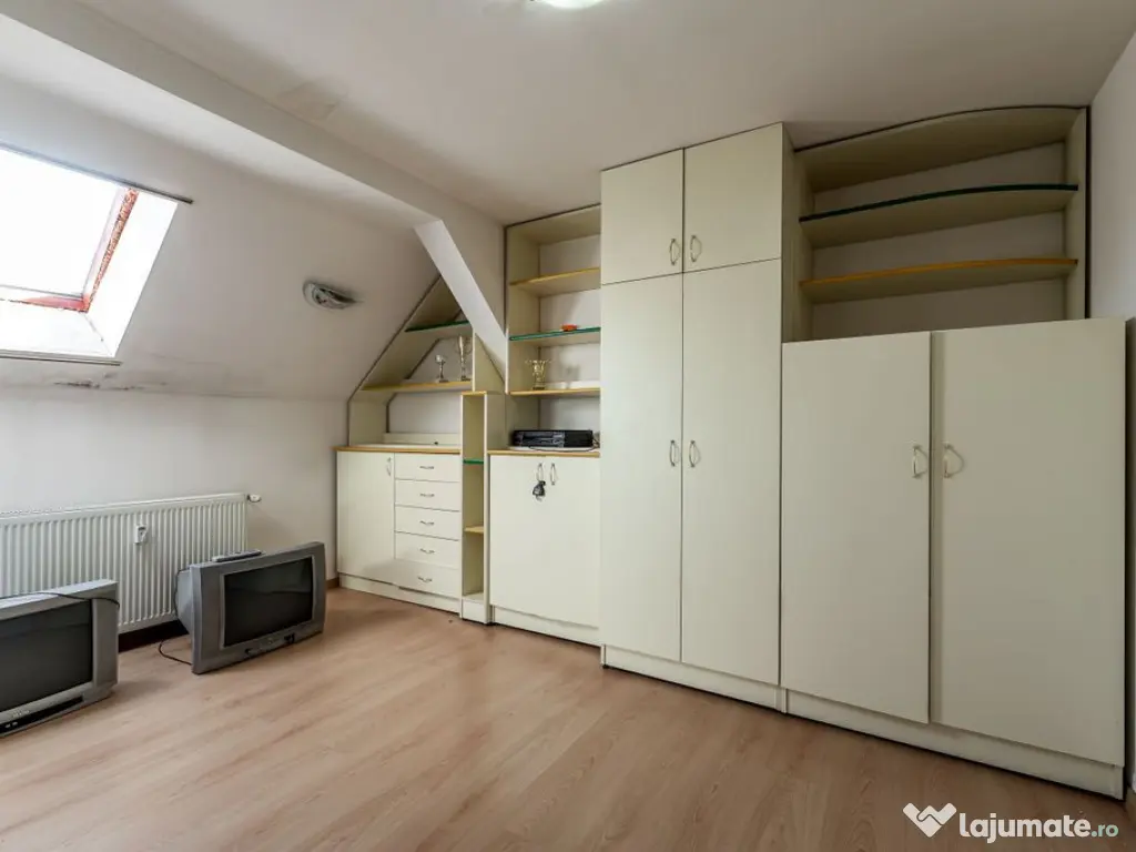 Locuință și Business pe Str. L. Blaga, Arad, Spațiu +... 