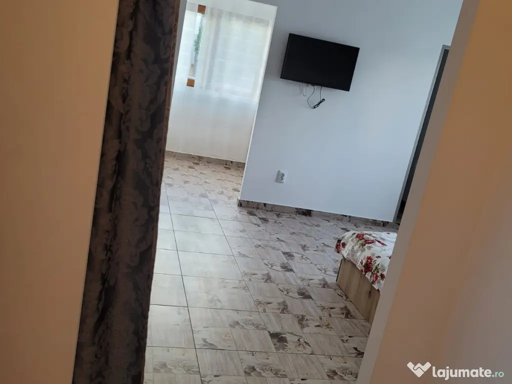 Garsoniera de inchiriat zona Auchan TITAN 