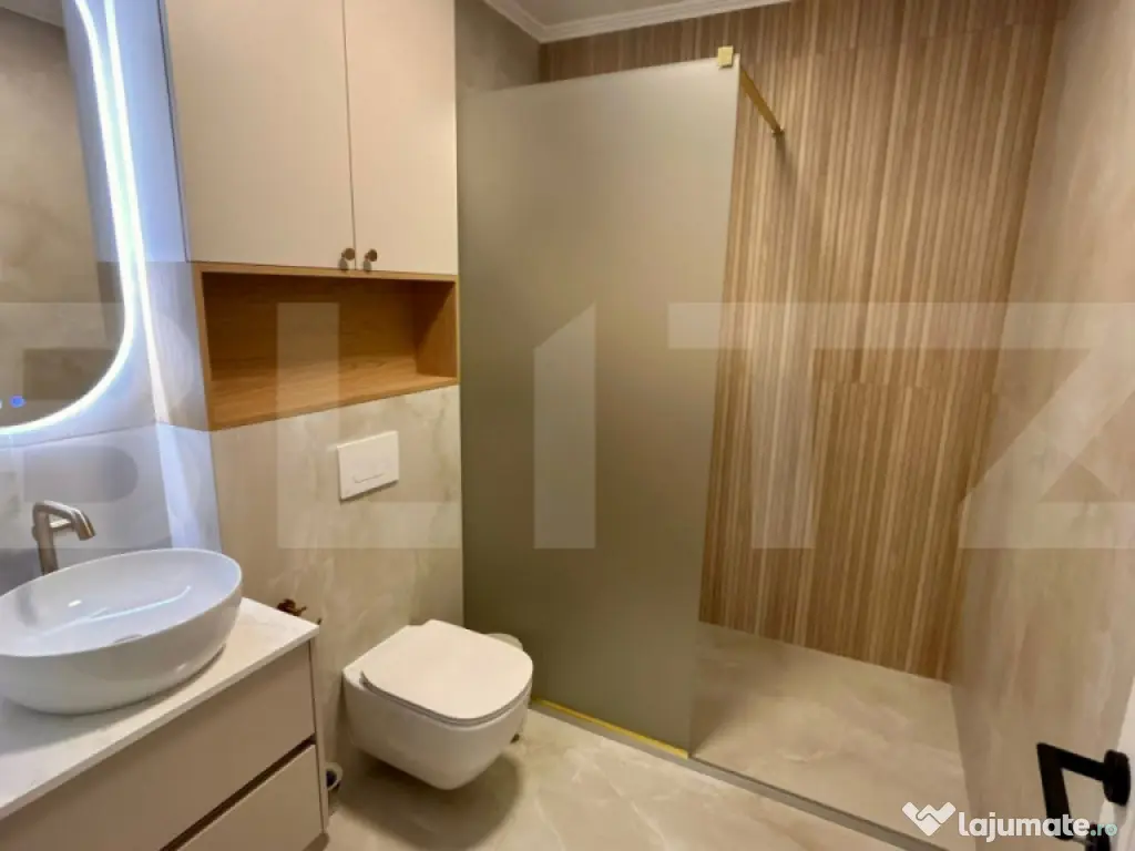 Apartament 3 camere , 80 mp , 2 bai , parcare subterana , pr 