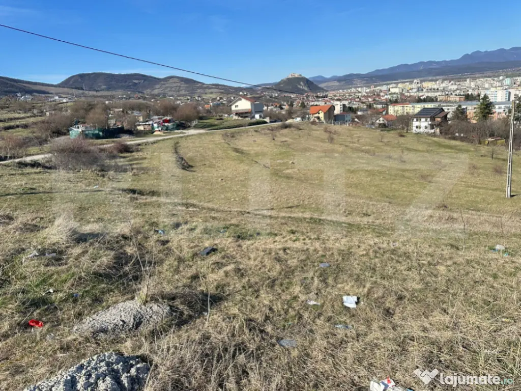 Teren 1830 mp Deva – extravilan cu demersuri intravilan ?? 