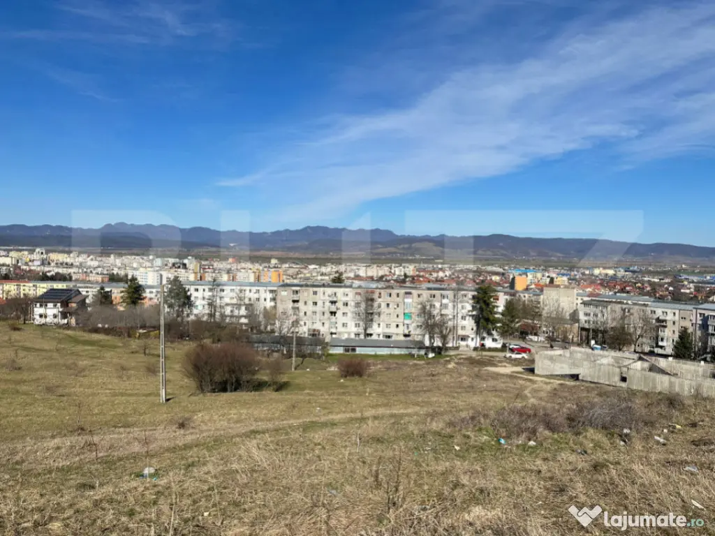 Teren 1830 mp Deva – extravilan cu demersuri intravilan ?? 