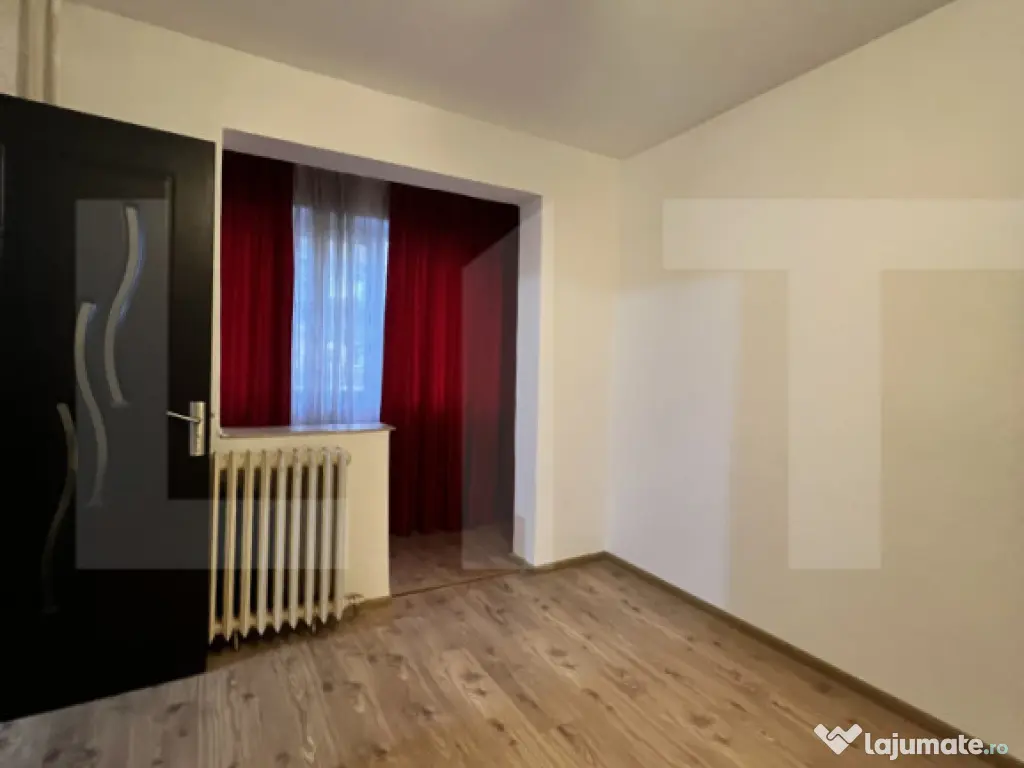 Apartament de vanzare, cu 2 camere, 40 mp, zona Blascovici 