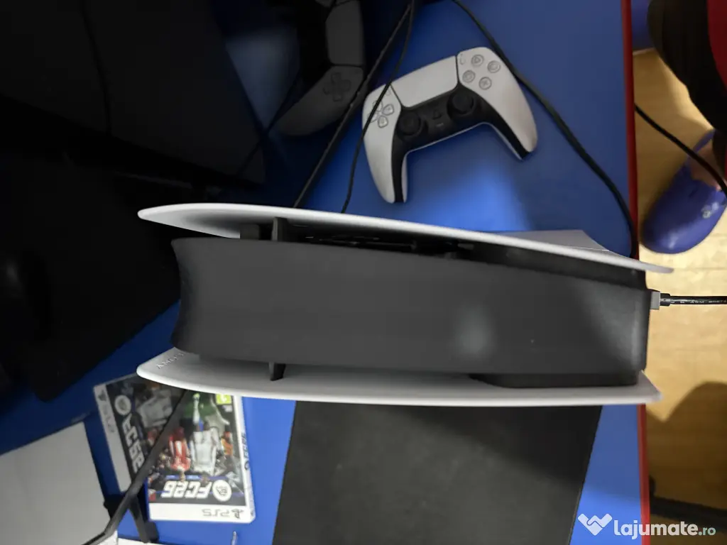 Playstation 5 slim 1tb disc edition+ ea fc26 