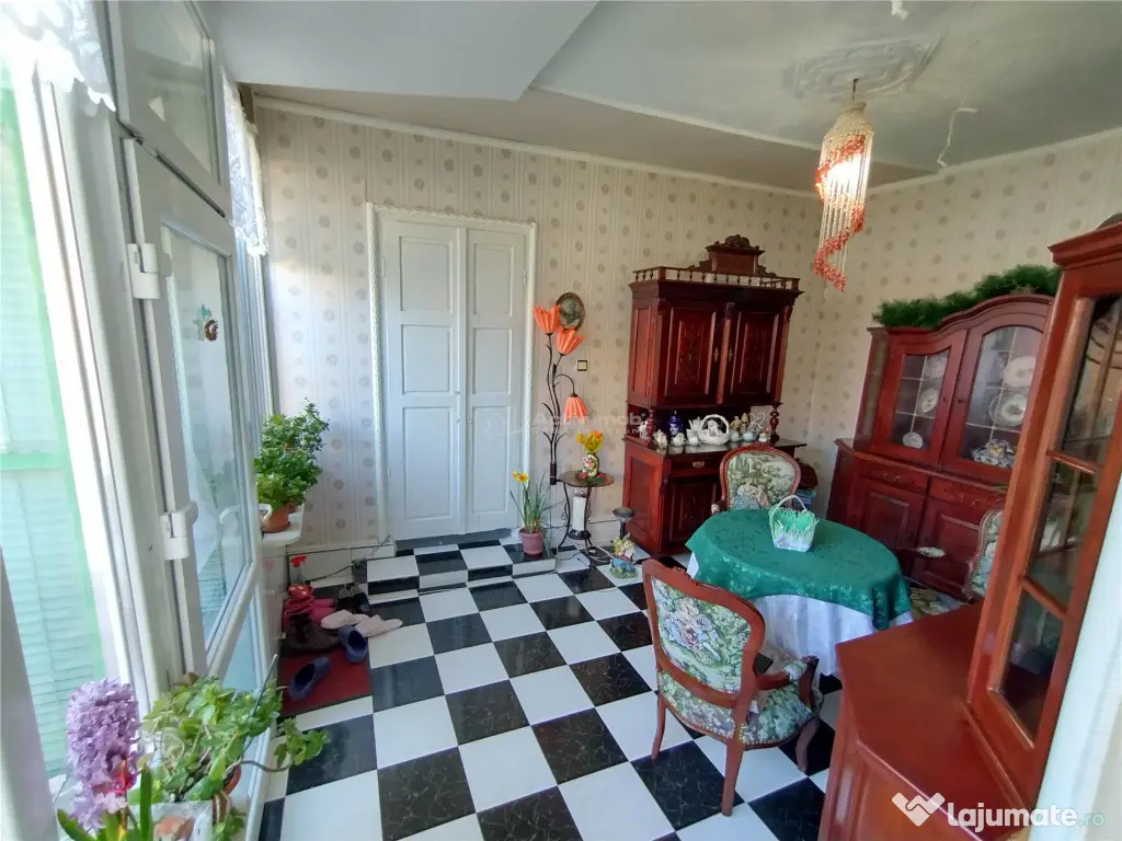 Oravita, Casa 145MP, Strada Spitalului, Pret Usor Negociabil 