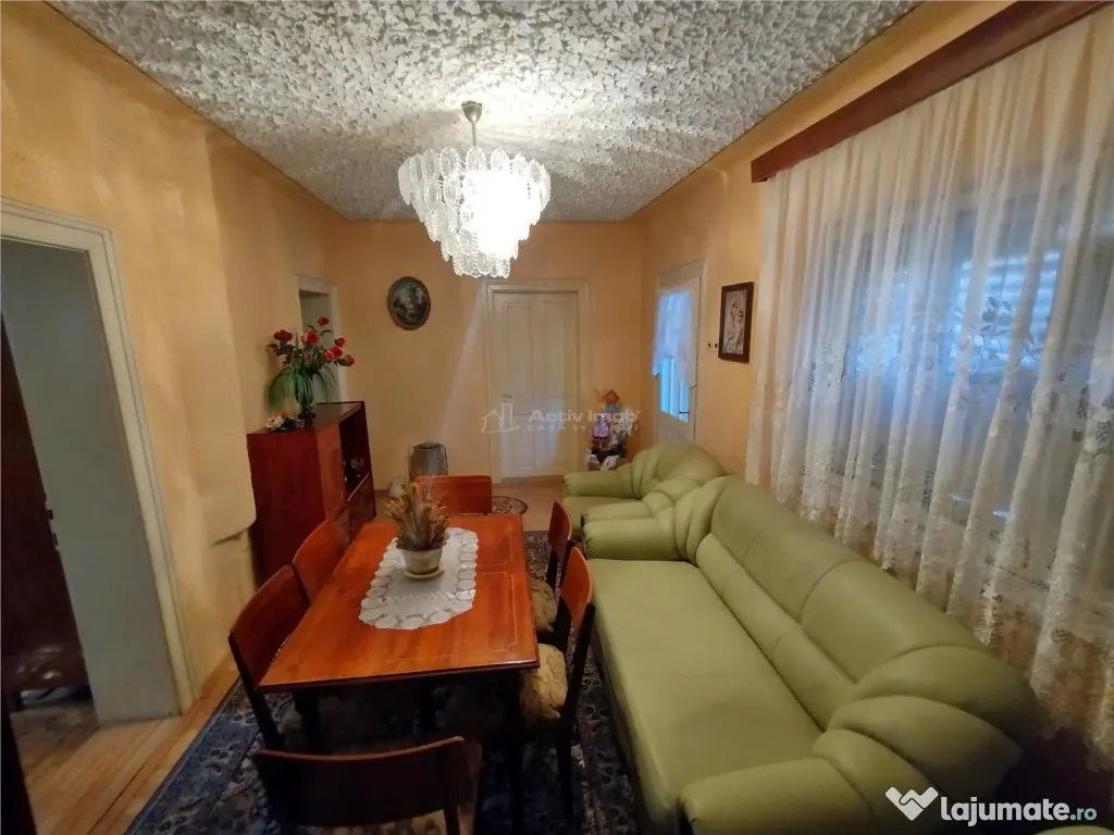 Oravita, Casa 145MP, Strada Spitalului, Pret Usor Negociabil 