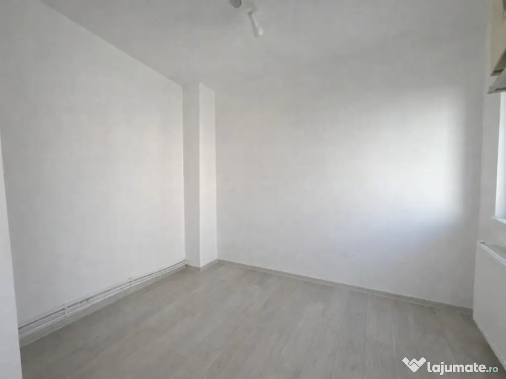 Garsoniera proaspat renovata, cart Garii 