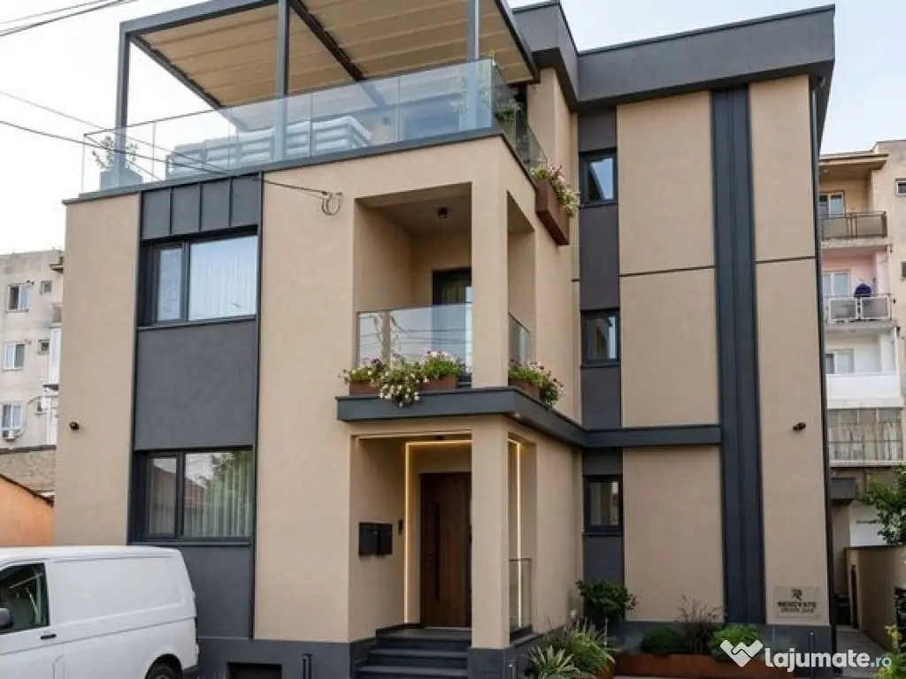 Casă spațioasă în mijlocul orasului, Str. Constantin ... 