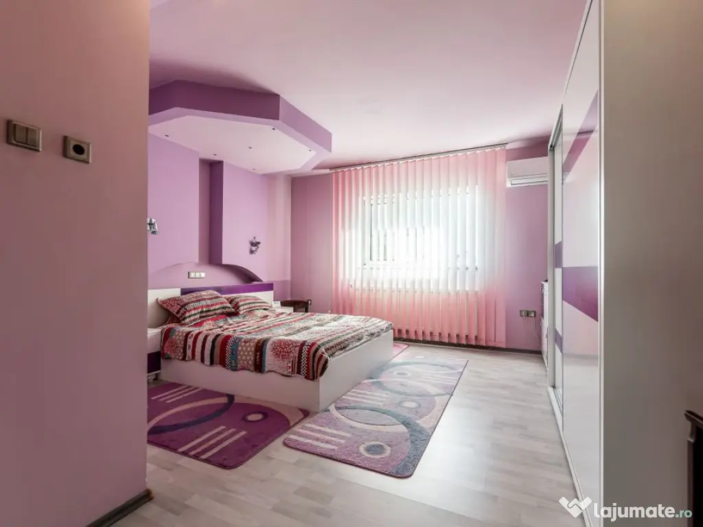 Casă spațioasă în mijlocul orasului, Str. Constantin ... 