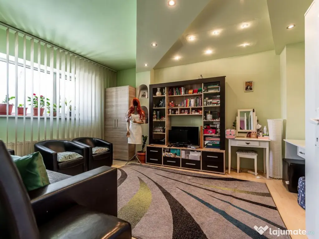 Casă spațioasă în mijlocul orasului, Str. Constantin ... 