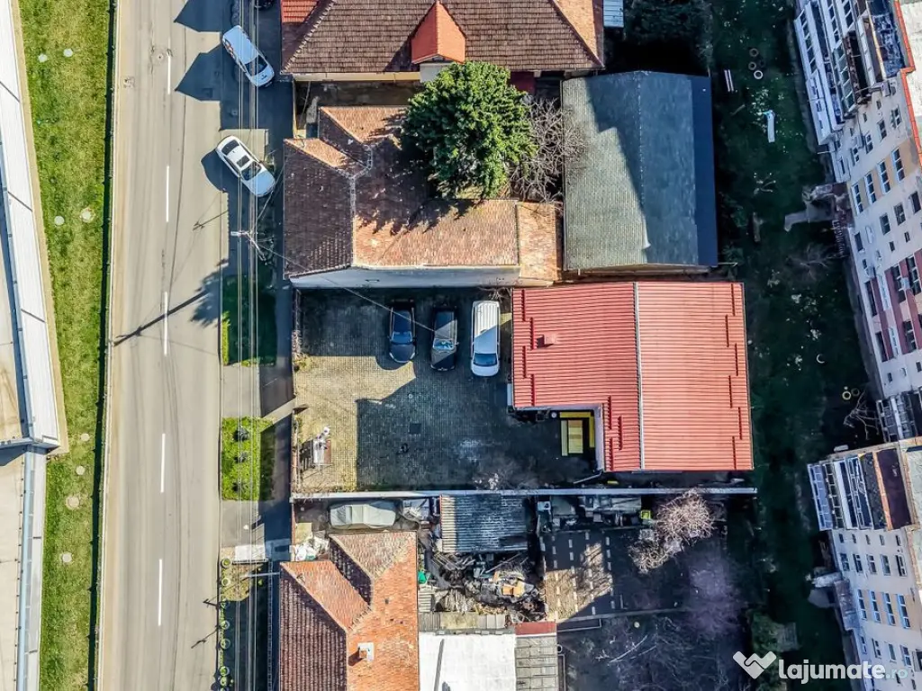 Casă spațioasă în mijlocul orasului, Str. Constantin ... 