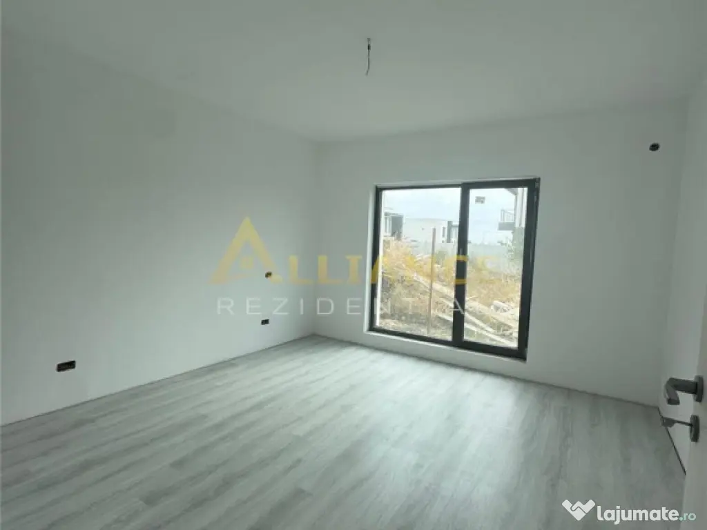 Casa individuala - 3 camere - 2 bai -361 mp teren 