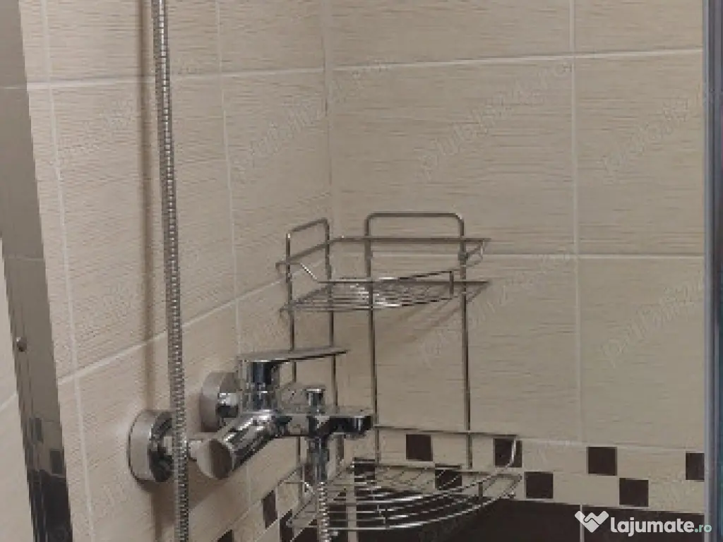 Apartament de 3 camere zona ASTRA 