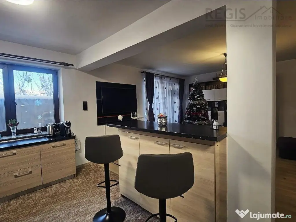 Casa 5 camere de inchiriat in Florilor 