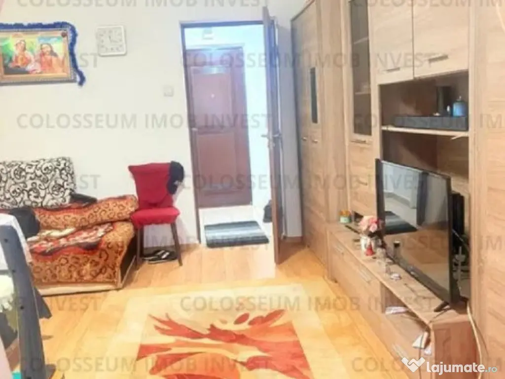 Garsoniera spatioasa, mobilata, utilata, parter inalt, zona Astra! 