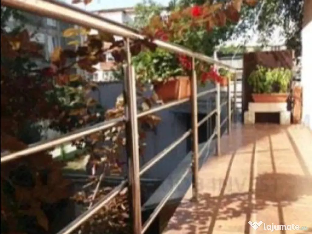 Apartament 3 camere, 2 bai - zona Astra 