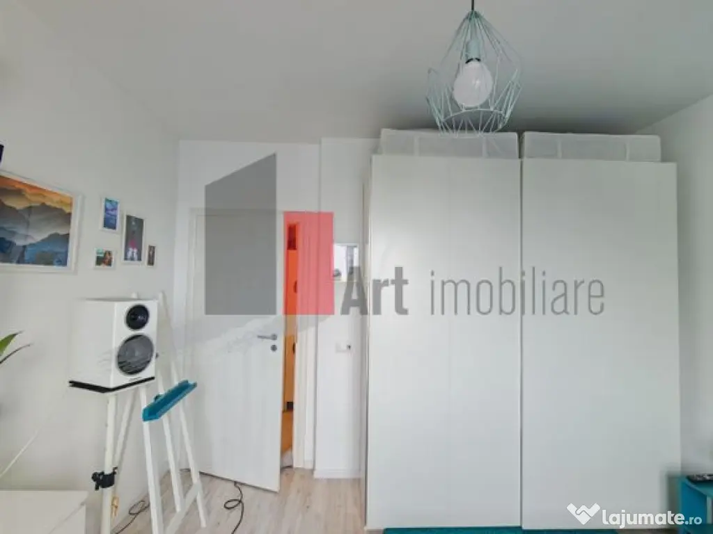 Apartament cu 2 camere de vanzare -Pacii-cu centrala-mobi... 