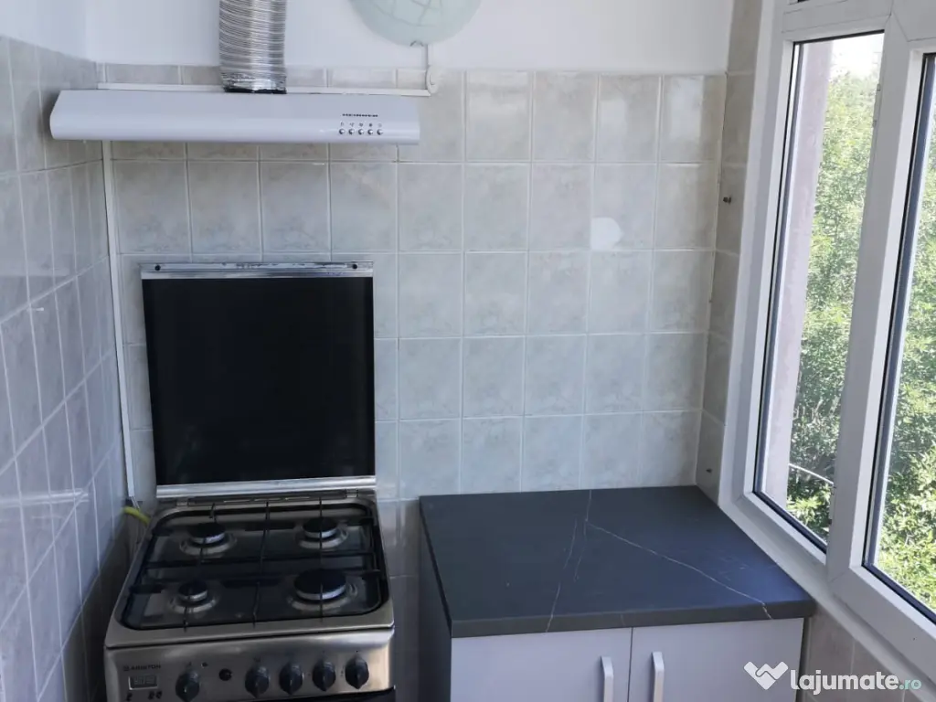 Inchiriez apartament 2 camere, cartier Baneasa, f aproape de parc Herastrau 