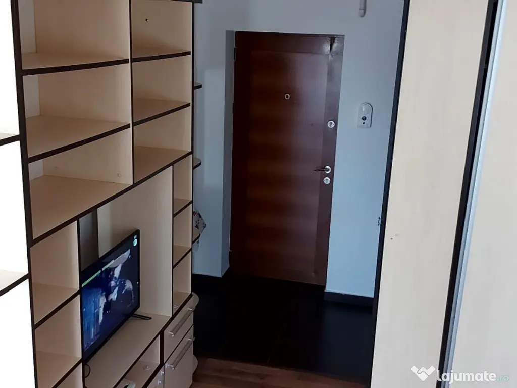 Inchiriez apartament 2 camere 