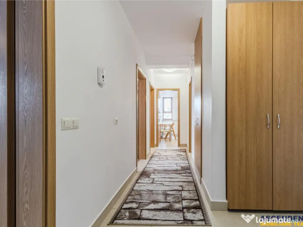 FILM!Apartament 3 camere,2 bai, decomandat,accesorizat,parca 