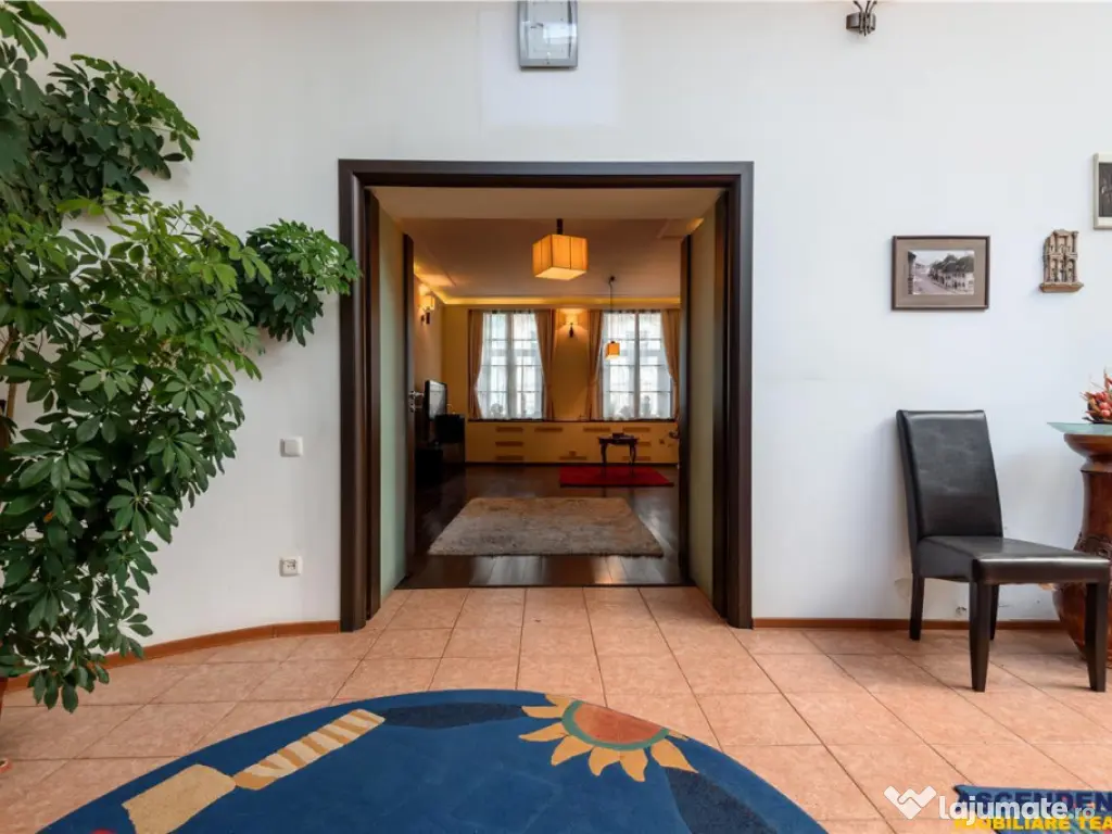 Aparthotel elegant, potential ridicat, ultracentral, Brasov 