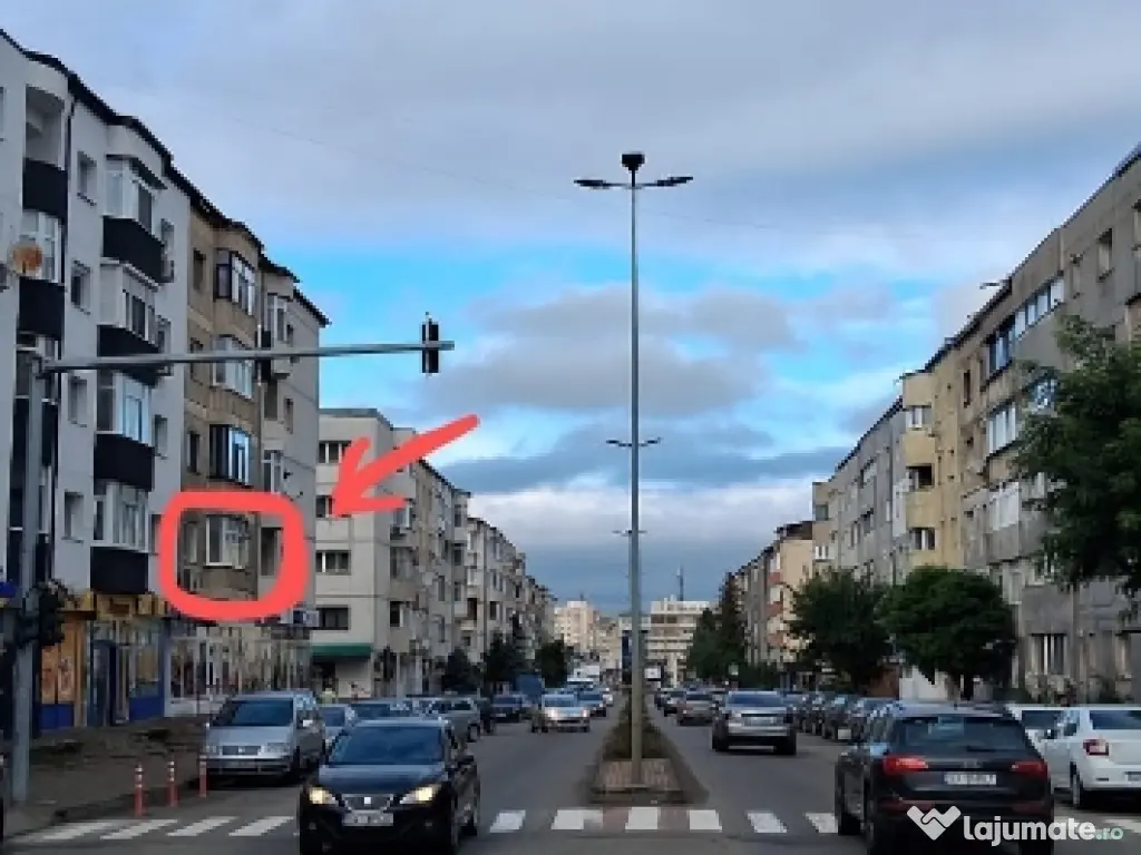 Apartament 3 camere etaj 1 , 2 bai proprietar, 2 Grăniceri