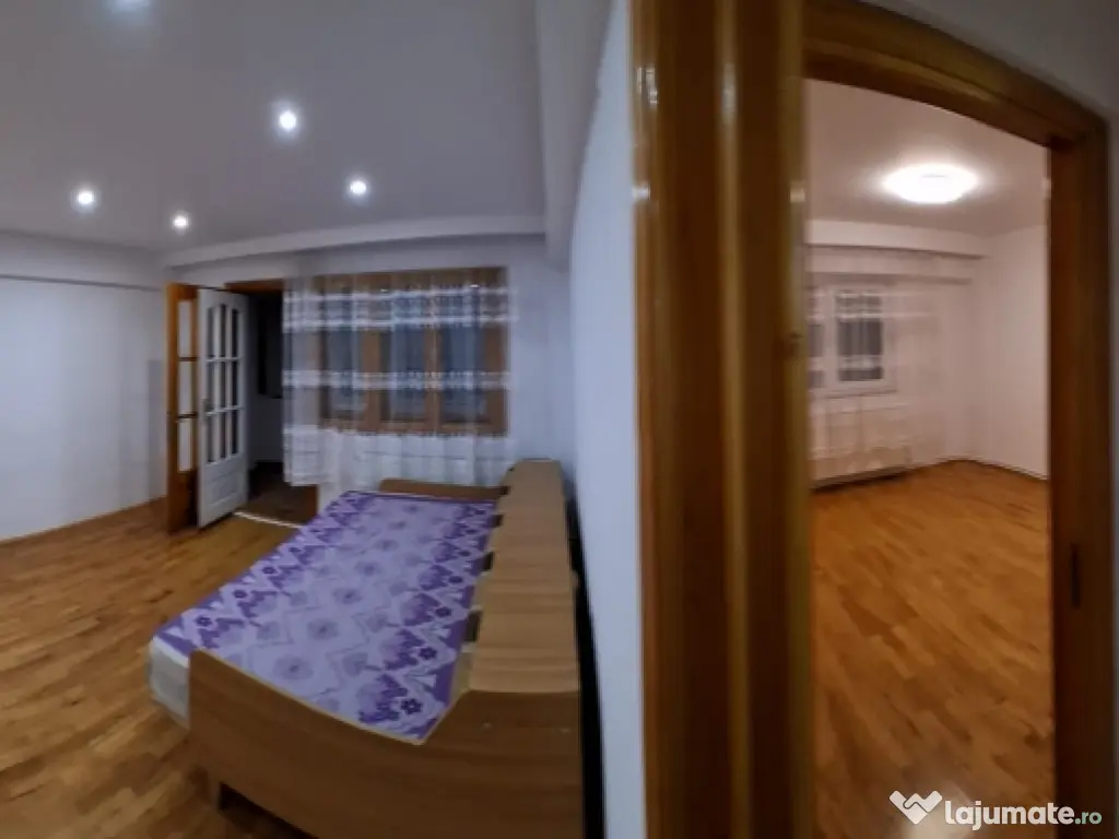 Apartament 3 camere etaj 1 , 2 bai proprietar, 2 Grăniceri