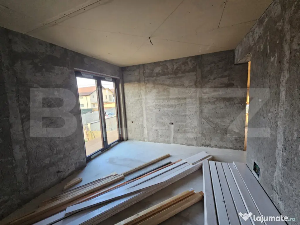 Casa la rosu, P+M, 120 mpu, teren 800 mp, zona Simnicu de su 