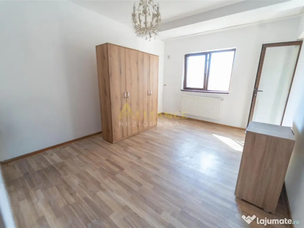 Vila de Popesti Leordeni 4 camere aproape Campus Scolar 