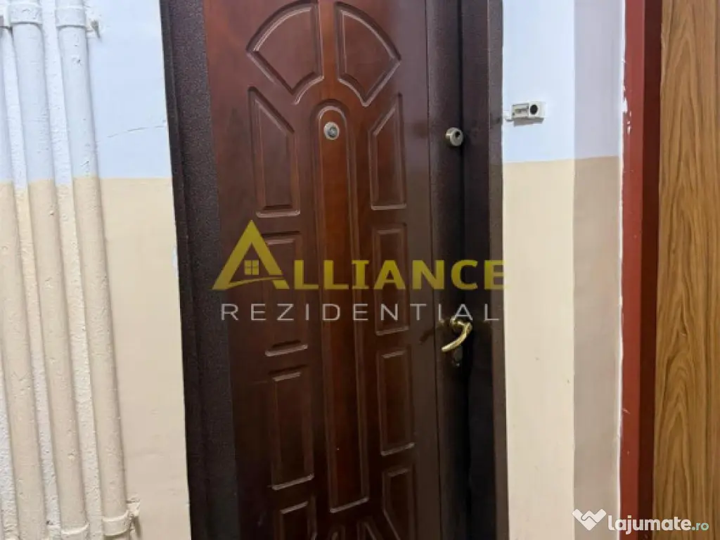 Piata Resita - 2 Camere - Mutare Imediata 