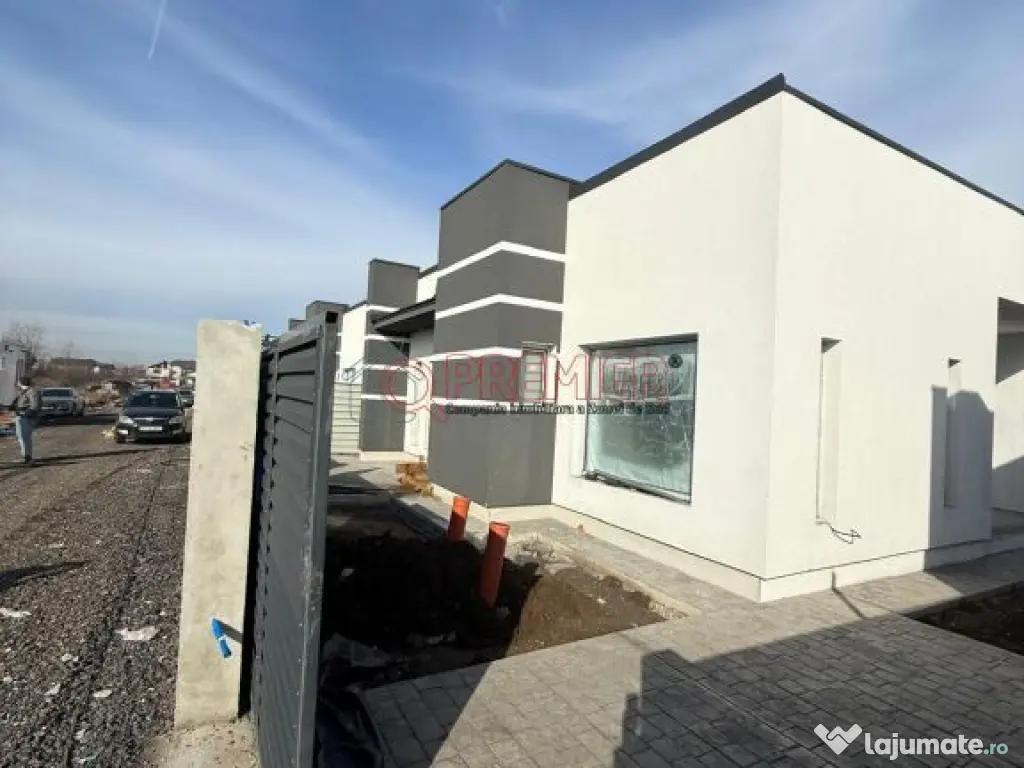 Casa cu 4 camere si teren 412 mp la pret de apartament cu 