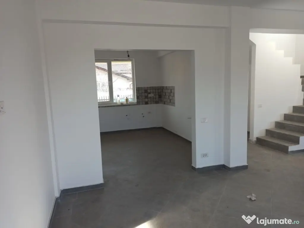 Vila gata in duplex/5cam+2bai+150mp curte libera/comBerce... 