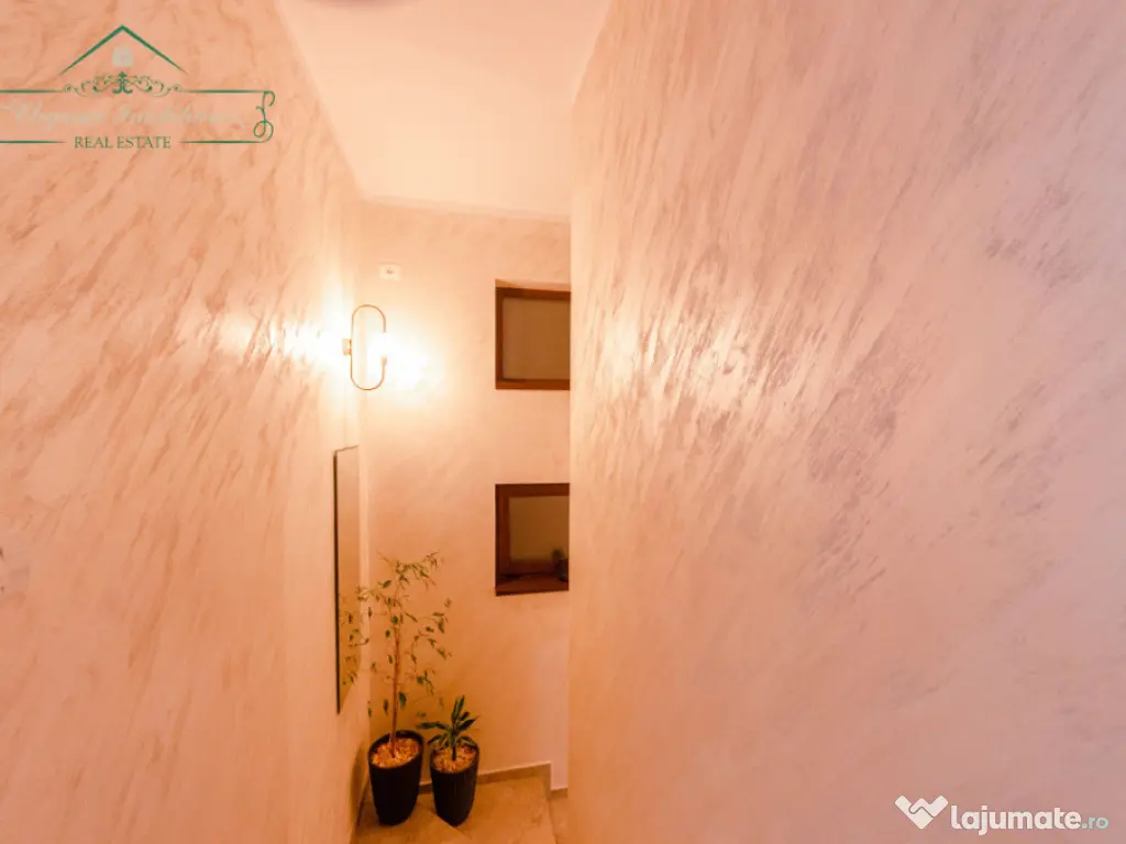 Vila moderna cu 4 camere, zona Westfield, Arad 