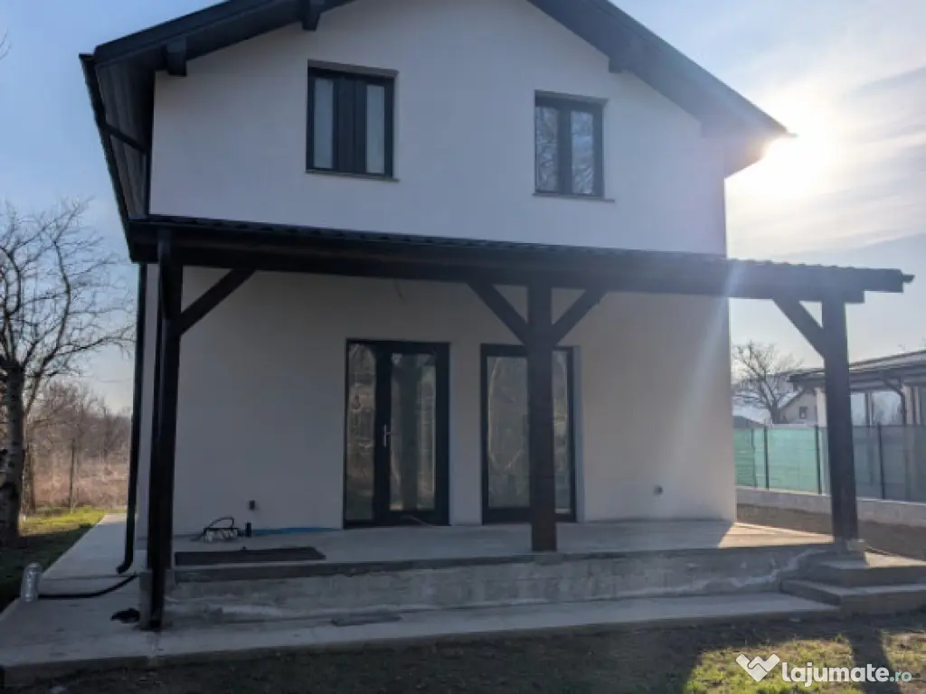 Vila la CHEIE! 3 dormitoare/ 3 bai. Locație exclusivista - 