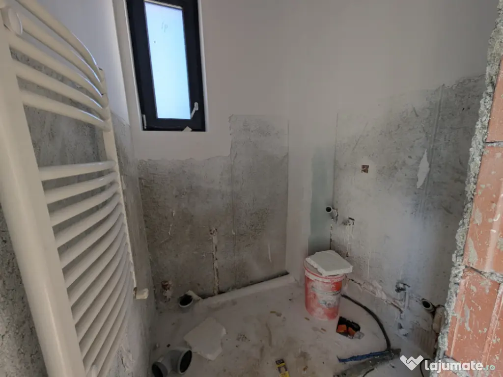 Vila la CHEIE! 3 dormitoare/ 3 bai. Locație exclusivista - 