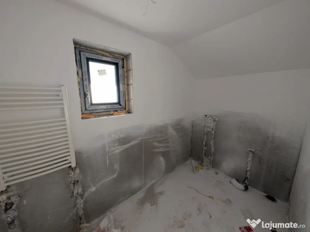 Vila la CHEIE! 3 dormitoare/ 3 bai. Locație exclusivista - 