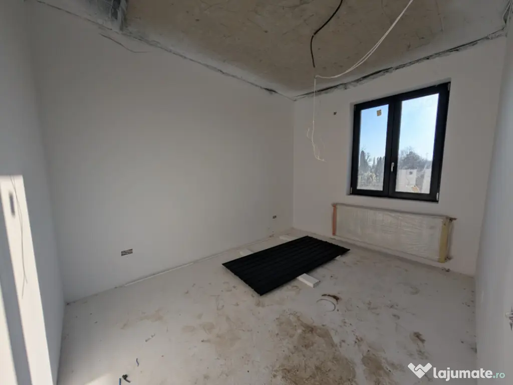 Vila la CHEIE! 3 dormitoare/ 3 bai. Locație exclusivista - 