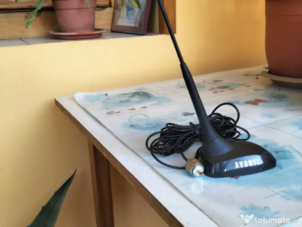 Antenă Avanti 
