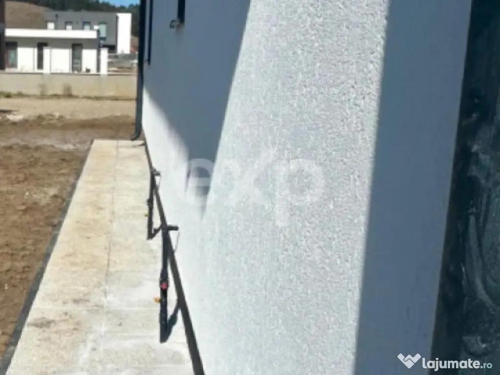 Casă de vânzare în Sânpetru- 107 mp , teren 500 mp - 220