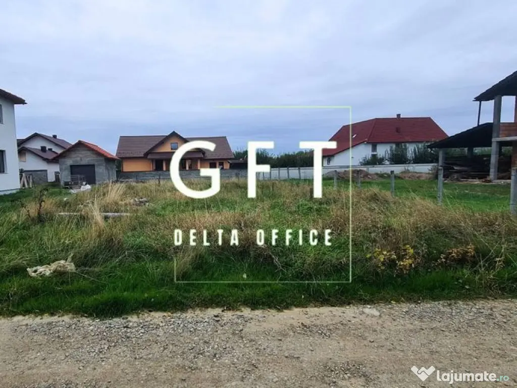 Teren cu autorizație de construire - 5 ari 