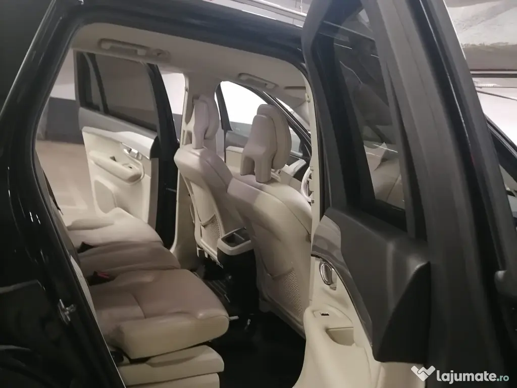 Vând Volvo XC 90 D5 AWD Geartronic.